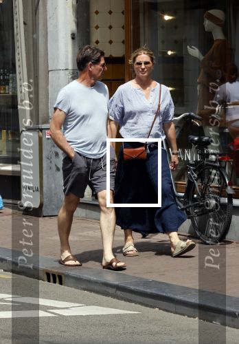Amsterdam 17 juni 2021
Twan Huys met zijn vrouw in het centrum van Amsterdam