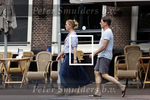 Amsterdam 17 juni 2021
Twan Huys met zijn vrouw in het centrum van Amsterdam
