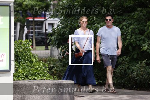 Amsterdam 17 juni 2021
Twan Huys met zijn vrouw in het centrum van Amsterdam