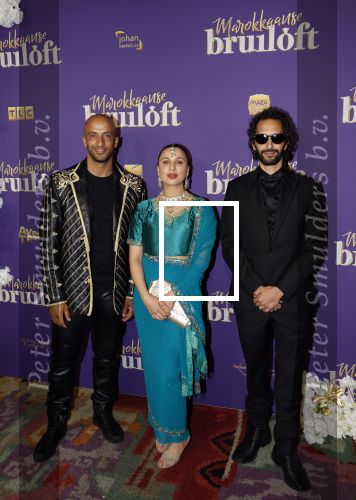 Amsterdam 30 mei 2022
Premiere Marokkaanse bruiloft in Tuschinski met oa als castleden Samouya Ahouaoui Walid Benmbarek Pip Pellens Liza Sips en Nabil Aouled Ayad in tuschinski. Achmed Akkabi met ....