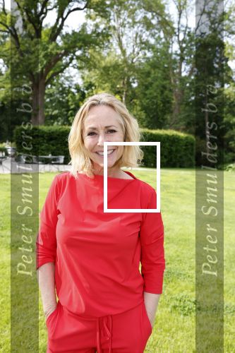Nieuwersluis 18 mei 2022
Presentatie weekblad Margriet met de Dolly Dots als hoofdredakteur. Aanwezig Angela Groothuizen Esther Oosterbeek Angela Kramers en Anita Heilker.
Het event was bij Flora batava.