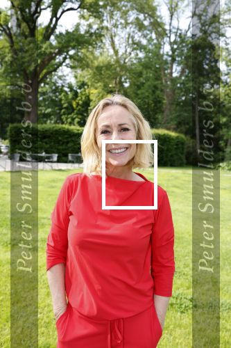 Nieuwersluis 18 mei 2022
Presentatie weekblad Margriet met de Dolly Dots als hoofdredakteur. Aanwezig Angela Groothuizen Esther Oosterbeek Angela Kramers en Anita Heilker.
Het event was bij Flora batava.