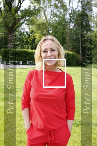 Nieuwersluis 18 mei 2022
Presentatie weekblad Margriet met de Dolly Dots als hoofdredakteur. Aanwezig Angela Groothuizen Esther Oosterbeek Angela Kramers en Anita Heilker.
Het event was bij Flora batava.