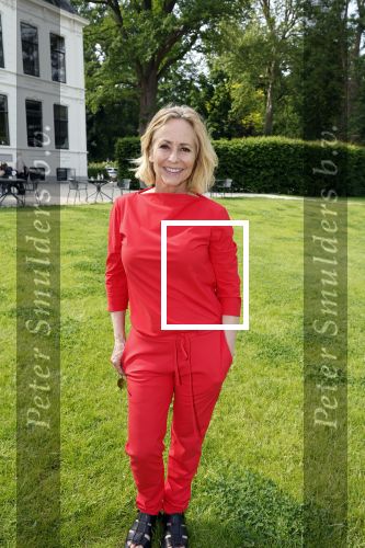 Nieuwersluis 18 mei 2022
Presentatie weekblad Margriet met de Dolly Dots als hoofdredakteur. Aanwezig Angela Groothuizen Esther Oosterbeek Angela Kramers en Anita Heilker.
Het event was bij Flora batava.