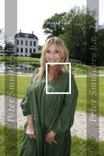 Nieuwersluis 18 mei 2022
Presentatie weekblad Margriet met de Dolly Dots als hoofdredakteur. Aanwezig Angela Groothuizen Esther Oosterbeek Angela Kramers en Anita Heilker.
Het event was bij Flora batava.