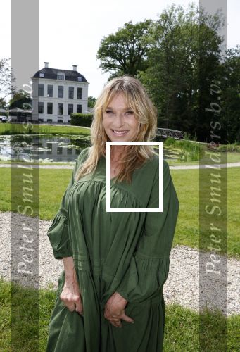 Nieuwersluis 18 mei 2022
Presentatie weekblad Margriet met de Dolly Dots als hoofdredakteur. Aanwezig Angela Groothuizen Esther Oosterbeek Angela Kramers en Anita Heilker.
Het event was bij Flora batava.