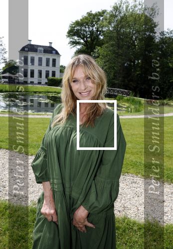 Nieuwersluis 18 mei 2022
Presentatie weekblad Margriet met de Dolly Dots als hoofdredakteur. Aanwezig Angela Groothuizen Esther Oosterbeek Angela Kramers en Anita Heilker.
Het event was bij Flora batava.