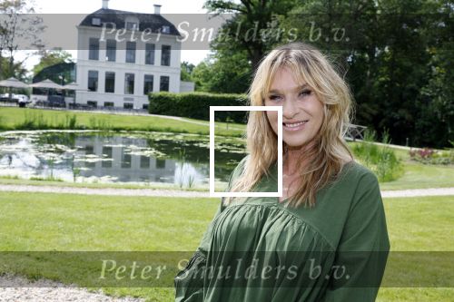 Nieuwersluis 18 mei 2022
Presentatie weekblad Margriet met de Dolly Dots als hoofdredakteur. Aanwezig Angela Groothuizen Esther Oosterbeek Angela Kramers en Anita Heilker.
Het event was bij Flora batava.