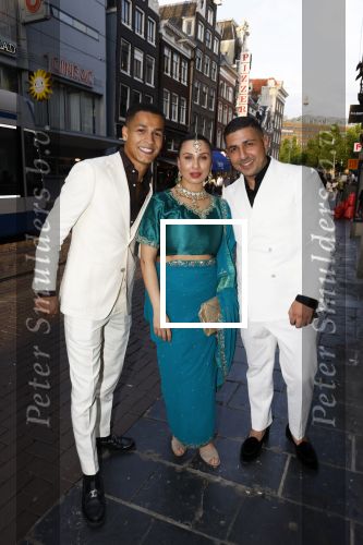 Amsterdam 30 mei 2022
Premiere Marokkaanse bruiloft in Tuschinski met oa als castleden Samouya Ahouaoui Walid Benmbarek Pip Pellens Liza Sips en Nabil Aouled Ayad in tuschinski. Bilal Wahib