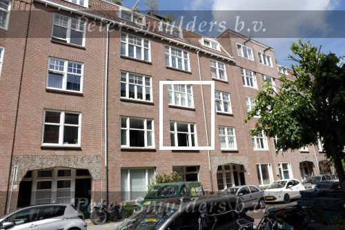 Amsterdam en Baambrugge 26 mei 2022
Bob Sikkes heeft een appartement in Amsterdam en een huis aan het water in een klein dorpje net buiten Amsterdam