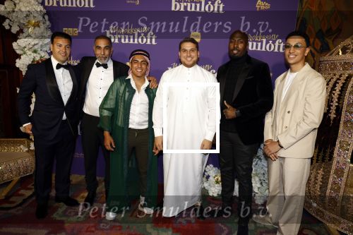Amsterdam 30 mei 2022
Premiere Marokkaanse bruiloft in Tuschinski met oa als castleden Samouya Ahouaoui Walid Benmbarek Pip Pellens Liza Sips en Nabil Aouled Ayad in tuschinski. Boer Ayoub met Fernando Halman Bilal Yakhlaf