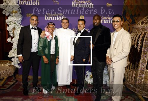 Amsterdam 30 mei 2022
Premiere Marokkaanse bruiloft in Tuschinski met oa als castleden Samouya Ahouaoui Walid Benmbarek Pip Pellens Liza Sips en Nabil Aouled Ayad in tuschinski. Boer Ayoub met Fernando Halman Bilal Yakhlaf
