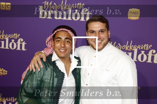 Amsterdam 30 mei 2022
Premiere Marokkaanse bruiloft in Tuschinski met oa als castleden Samouya Ahouaoui Walid Benmbarek Pip Pellens Liza Sips en Nabil Aouled Ayad in tuschinski. Boer Ayoub met Bilal Yakhlaf