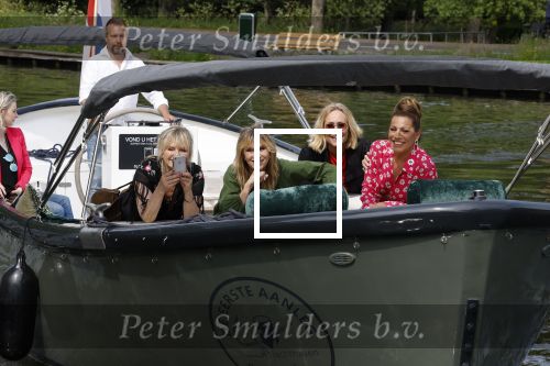 Nieuwersluis 18 mei 2022
Presentatie weekblad Margriet met de Dolly Dots als hoofdredakteur. Aanwezig Angela Groothuizen Esther Oosterbeek Angela Kramers en Anita Heilker.
Het event was bij Flora batava.