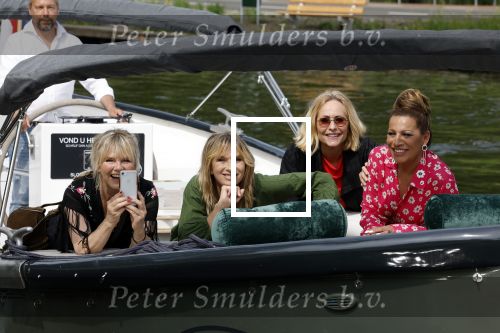 Nieuwersluis 18 mei 2022
Presentatie weekblad Margriet met de Dolly Dots als hoofdredakteur. Aanwezig Angela Groothuizen Esther Oosterbeek Angela Kramers en Anita Heilker.
Het event was bij Flora batava.