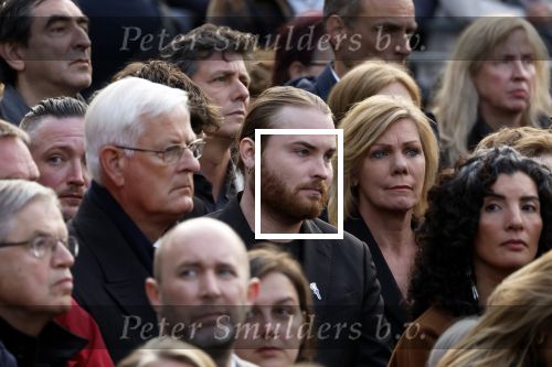 Amsterdam 4 m2i 2022
Dodenherdenking op de dam . Aanwezig oa Koning Willem Alexander Koningin Maxima Mark Rutte en burgemeester Femke Halsema .