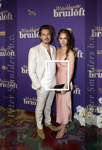 Amsterdam 30 mei 2022
Premiere Marokkaanse bruiloft in Tuschinski met oa als castleden Samouya Ahouaoui Walid Benmbarek Pip Pellens Liza Sips en Nabil Aouled Ayad in tuschinski. Dorian Bindels en Bertrie Wierenga