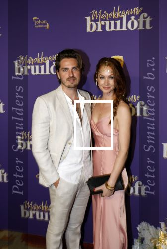 Amsterdam 30 mei 2022
Premiere Marokkaanse bruiloft in Tuschinski met oa als castleden Samouya Ahouaoui Walid Benmbarek Pip Pellens Liza Sips en Nabil Aouled Ayad in tuschinski. Dorian Bindels en Bertrie Wierenga