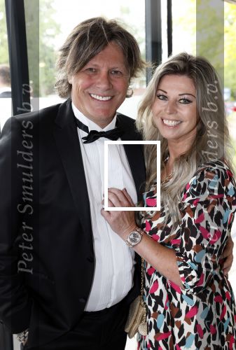 Bussum 16 mei 2022
Uitreiking Buma awrds in spant bussum.
Edwin v Hoevelaak met zijn vriendin Natasja Poels