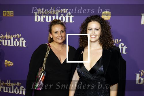 Amsterdam 30 mei 2022
Premiere Marokkaanse bruiloft in Tuschinski met oa als castleden Samouya Ahouaoui Walid Benmbarek Pip Pellens Liza Sips en Nabil Aouled Ayad in tuschinski. Emma Deckers kwam met een vriendin