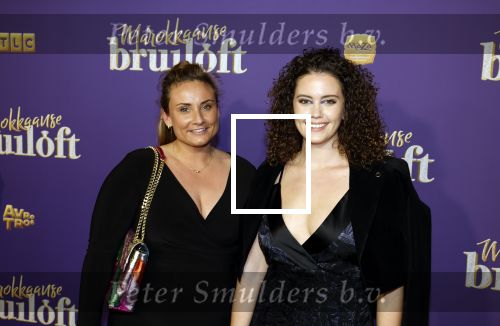 Amsterdam 30 mei 2022
Premiere Marokkaanse bruiloft in Tuschinski met oa als castleden Samouya Ahouaoui Walid Benmbarek Pip Pellens Liza Sips en Nabil Aouled Ayad in tuschinski. Emma Deckers kwam met een vriendin
