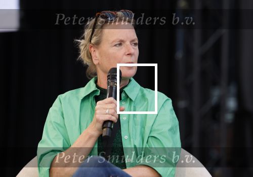 Vijfhuizen, 21 Mei 2022
25 jaar Libelle Zomerweek
met o.a. Martien Meiland, Erica Meiland, presentatrice Ebru Umar
