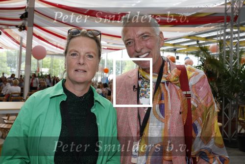 Vijfhuizen, 21 Mei 2022
25 jaar Libelle Zomerweek
met o.a. Martien Meiland, Erica Meiland, presentatrice Ebru Umar
