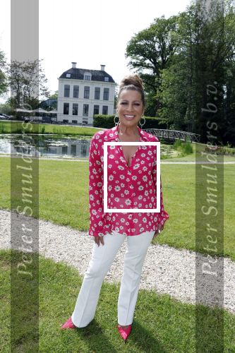 Nieuwersluis 18 mei 2022
Presentatie weekblad Margriet met de Dolly Dots als hoofdredakteur. Aanwezig Angela Groothuizen Esther Oosterbeek Angela Kramers en Anita Heilker.
Het event was bij Flora batava.