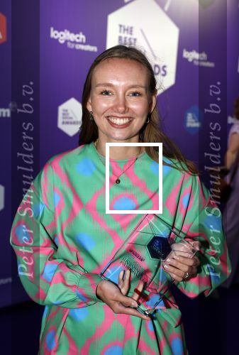 Amsterdam 25 mei 2022
Eva Hermans Kroot en haar man bij de social awards . Eva kreeg op haar 22e de diagnose Longkanker.