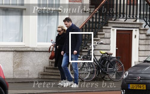 Amsterdam 6 april 2022
Eva Jinek met partner op de beethovenstraat
