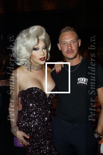 Amsterdam 31 mei 2022
Presentatie Dragshow bij the Harbour club .
Ferry Doedens met dragqueen Vanessa van Cartier