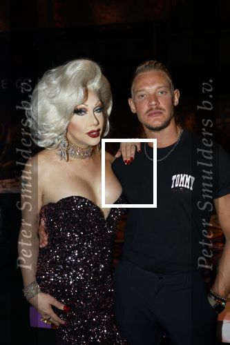 Amsterdam 31 mei 2022
Presentatie Dragshow bij the Harbour club .
Ferry Doedens met dragqueen Vanessa van Cartier