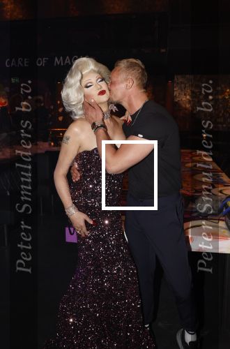 Amsterdam 31 mei 2022
Presentatie Dragshow bij the Harbour club .
Ferry Doedens met dragqueen Vanessa van Cartier