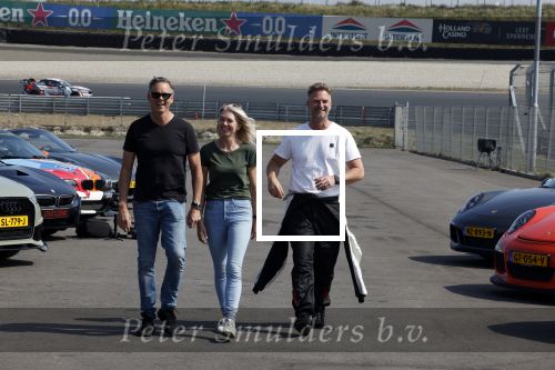 Zandvoort 18 mei 2022
Frank v Reij (zwaartafelen) heeft een dag op het circuit  van zandvoort geregeld voor stichting zorgeloos kind