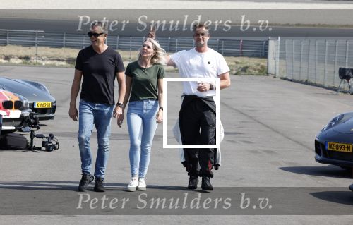 Zandvoort 18 mei 2022
Frank v Reij (zwaartafelen) heeft een dag op het circuit  van zandvoort geregeld voor stichting zorgeloos kind
