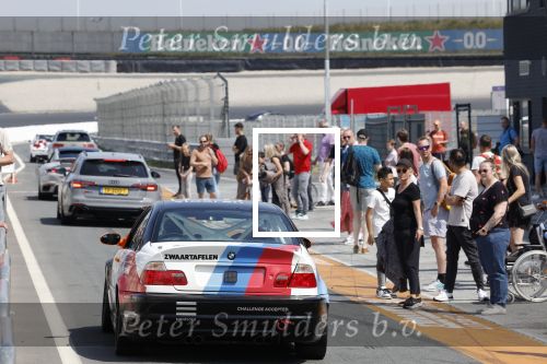 Zandvoort 18 mei 2022
Frank v Reij (zwaartafelen) heeft een dag op het circuit  van zandvoort geregeld voor stichting zorgeloos kind