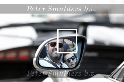 Zandvoort 18 mei 2022
Frans Duijts en andere manne rijden met hun mooie auto voor stichting zorgeloos kind op circuitpark Zandvoort. Frans rijdt in een McLaren cabrio