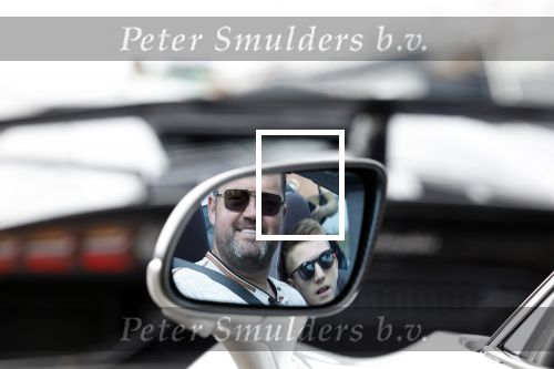 Zandvoort 18 mei 2022
Frans Duijts en andere manne rijden met hun mooie auto voor stichting zorgeloos kind op circuitpark Zandvoort. Frans rijdt in een McLaren cabrio