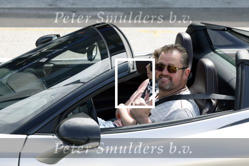 Zandvoort 18 mei 2022
Frans Duijts en andere manne rijden met hun mooie auto voor stichting zorgeloos kind op circuitpark Zandvoort. Frans rijdt in een McLaren cabrio