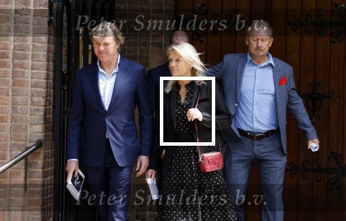 Laren 2 juni 2022
Begrafenis / dienst van Willibrord Frequin in de Sint Jansbasiliek in Laren . Frits Sissing met vrouw