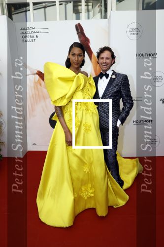 Amsterdam 4 juni 2022
Premiere Nationaal ballet in de stopera. Gia Bab en ontwerper van de jurk Edwin Oudshoorn