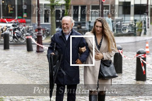 Amsterdam 8 juni 2022
Koningin Maxima bezoekt het Majoor Bosshardt huis op de wallen. Henk de Vries met zijn dochter