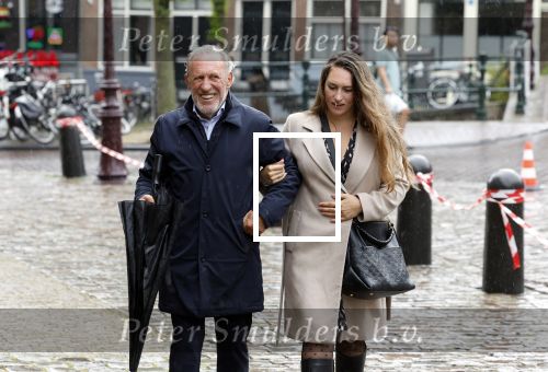 Amsterdam 8 juni 2022
Koningin Maxima bezoekt het Majoor Bosshardt huis op de wallen. Henk de Vries met zijn dochter