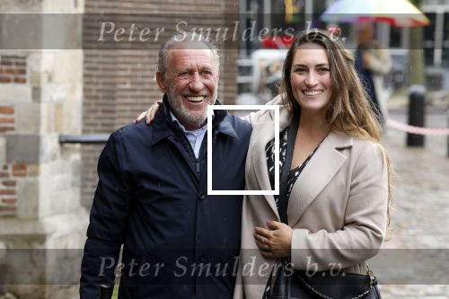 Amsterdam 8 juni 2022
Koningin Maxima bezoekt het Majoor Bosshardt huis op de wallen. Henk de Vries met zijn dochter