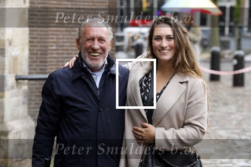 Amsterdam 8 juni 2022
Koningin Maxima bezoekt het Majoor Bosshardt huis op de wallen. Henk de Vries met zijn dochter