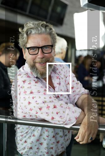 Hilversum 19 mei 2022
Radio prijzen voor de digitale radio stations bij beeld en geluid. Henjan Smits
