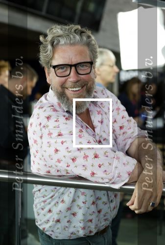 Hilversum 19 mei 2022
Radio prijzen voor de digitale radio stations bij beeld en geluid. Henjan Smits