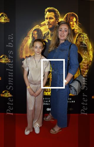 Amsterdam 2 juni 2022
Premiere Jurassic World in Pathe Arena .
Isabelle Brinkman met haar dochter