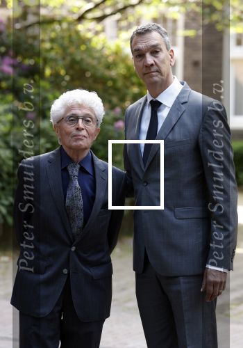Laren 2 juni 2022
Begrafenis / dienst van Willibrord Frequin in de Sint Jansbasiliek in Laren . Jacques d Ancona met partner Hans