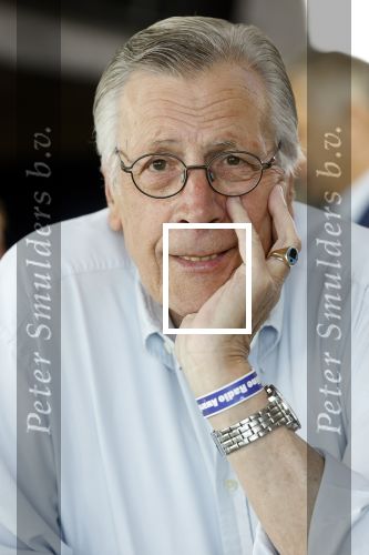 Hilversum 19 mei 2022
Radio prijzen voor de digitale radio stations bij beeld en geluid. Jan v Veen
